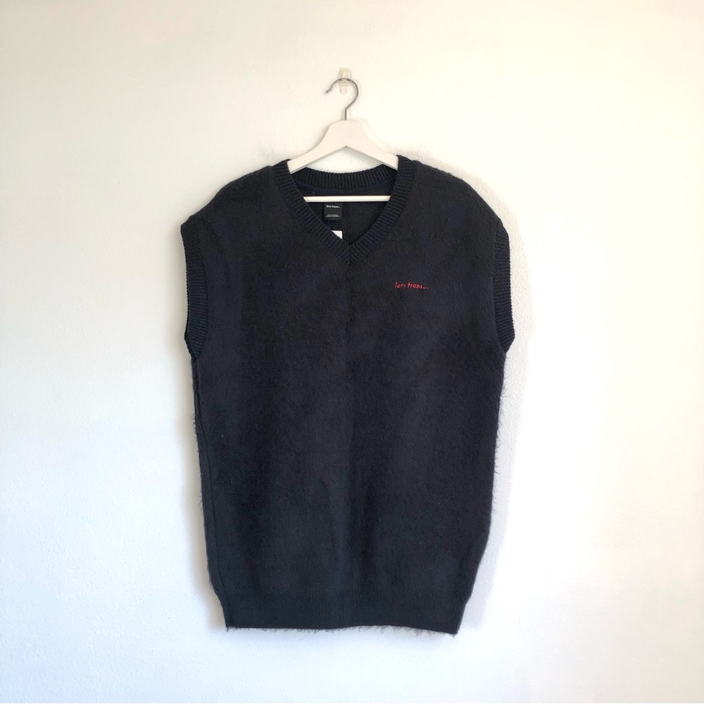 NWT Iets Frans Navy Blue Unisex Fluffy Knit Sweater Vest Size Large